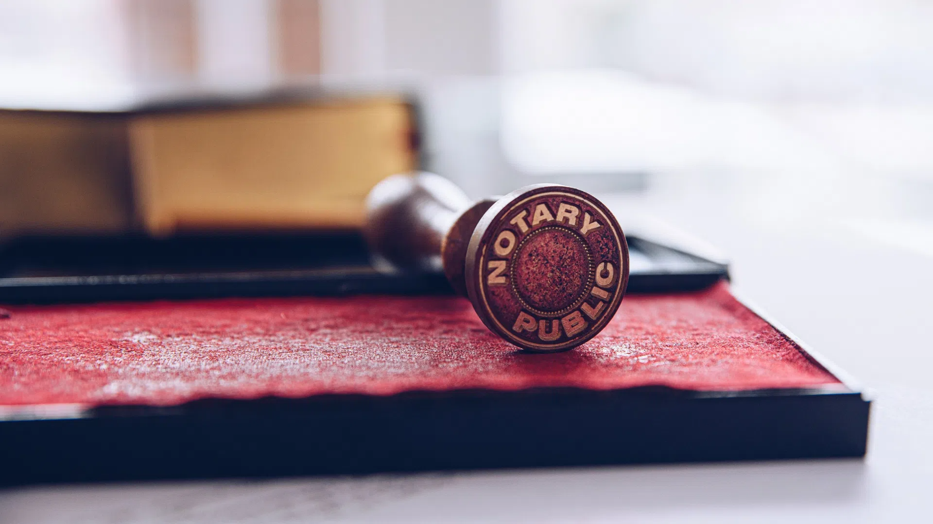Arrange Professional Signature Appointments Through Mobile Notary Services for Various Documents